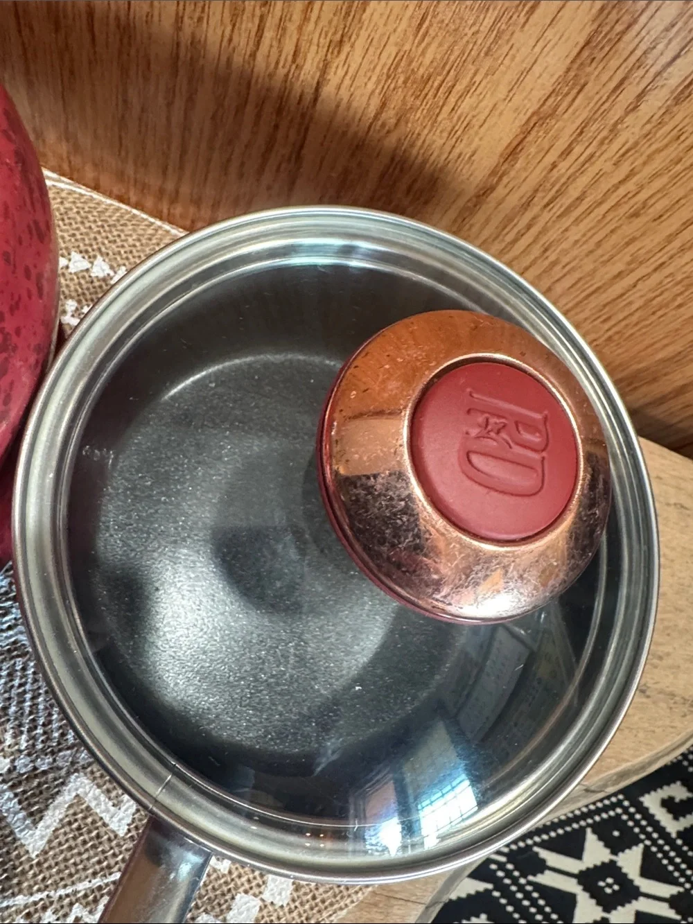 Paula Dean 1QT & 2QT Red Nonstick Saucepan Set with Glass Lids & bronze/red knob